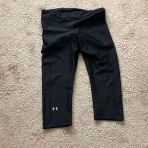 Black work out capris